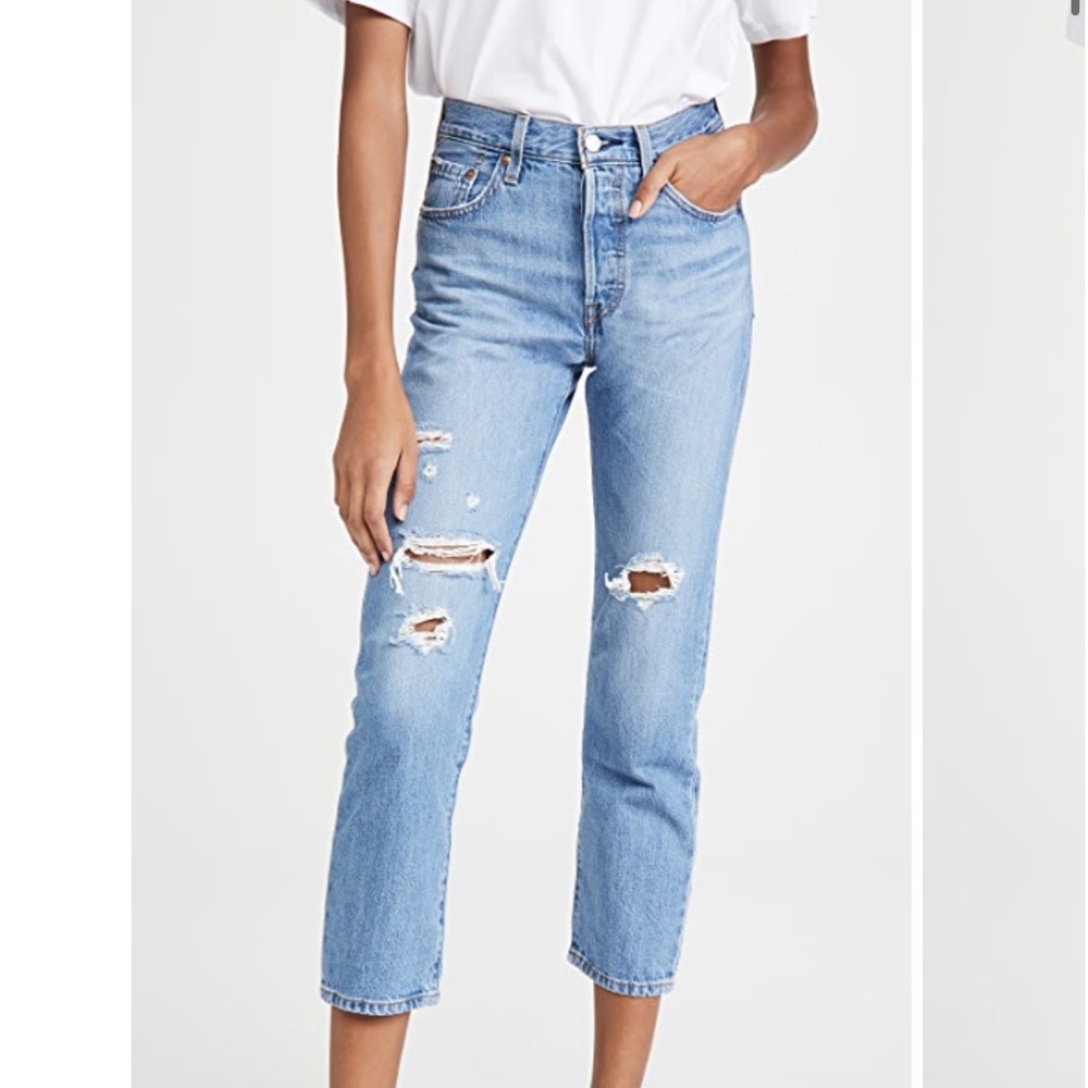 Like new Levi's 501 high waisted straight crop 29 x 26